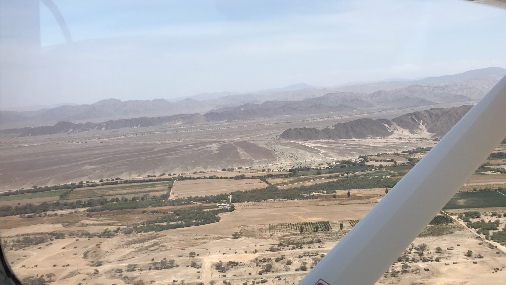 Affentanz - Rundflug Nazca